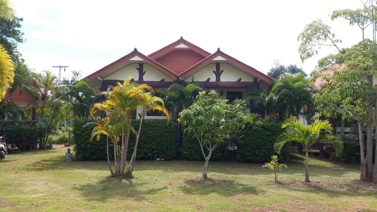 Lanta School Beach Resort Ko Lanta Екстериор снимка