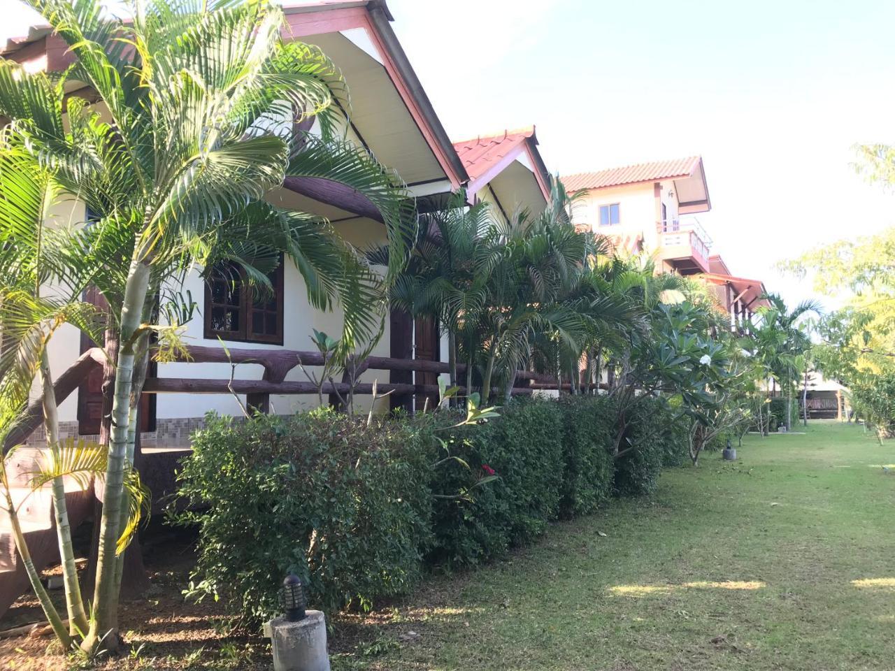 Lanta School Beach Resort Ko Lanta Екстериор снимка