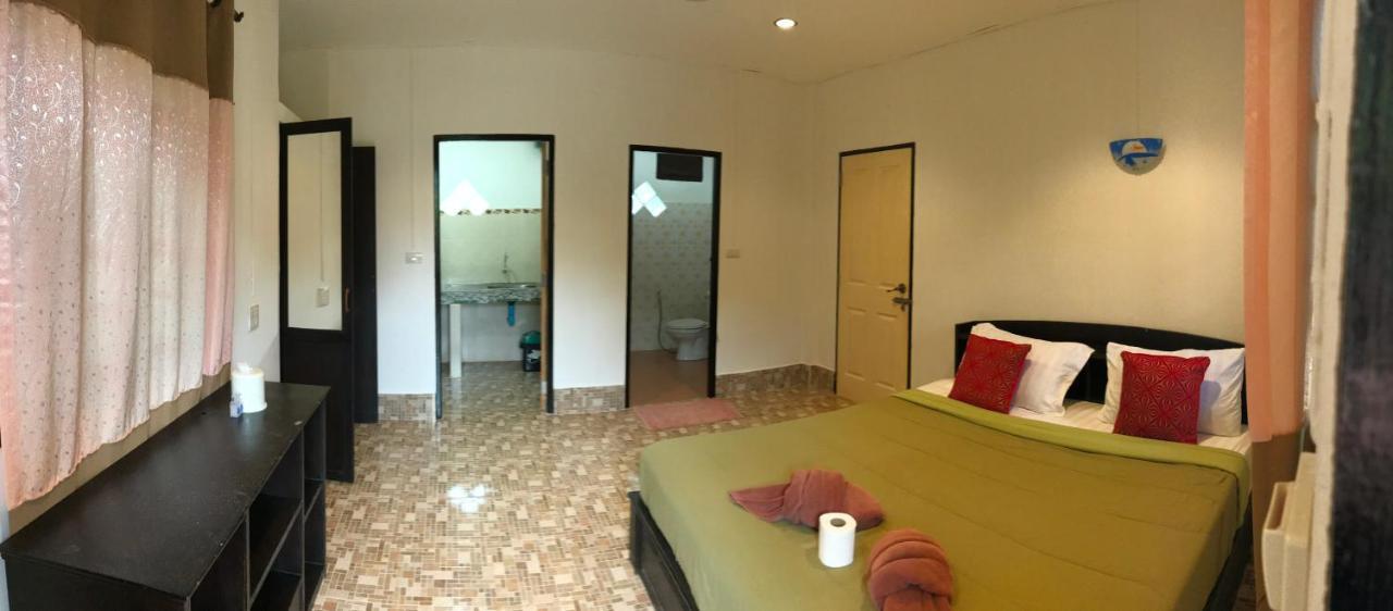 Lanta School Beach Resort Ko Lanta Екстериор снимка